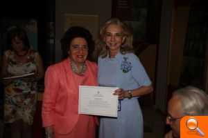 La concejala de Cultura entrega los diplomas del curso “La obra periodística de Blasco Ibáñez”